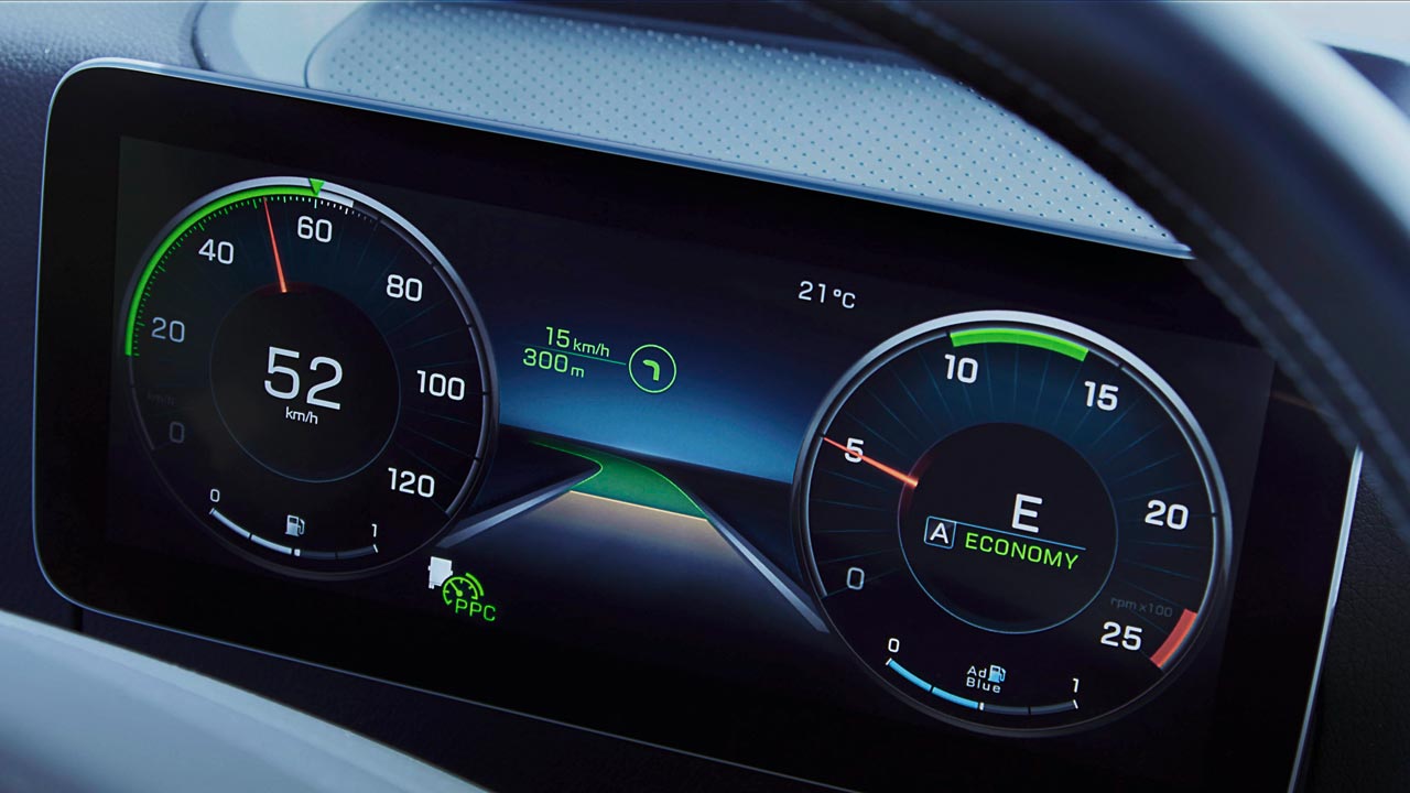 Mercedes-Benz Predictive Powertrain Control - Photo: Daimler